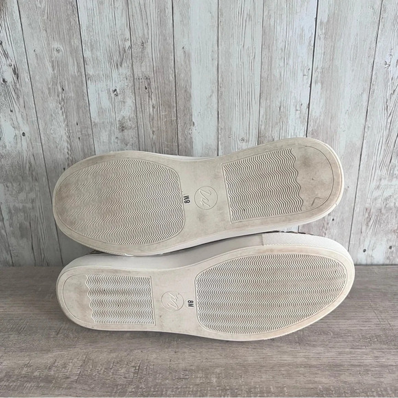 Leopard Print High-Top Sneakers with Side Zip - Picture 6 of 6